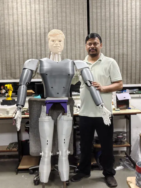 Founder Manoj Potdar with MANAS